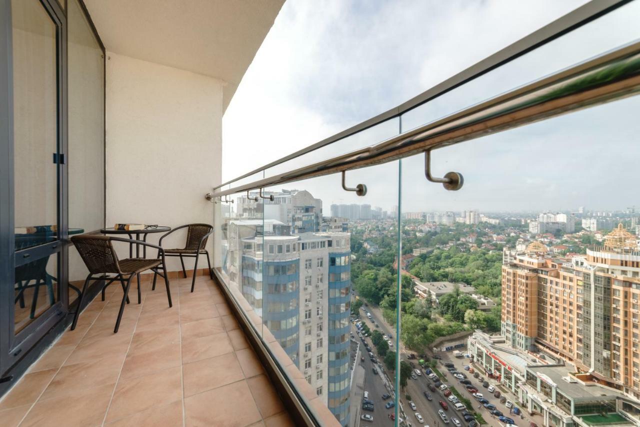 Arcadia Stylish Apartment Big Terrace! Odessa Exterior foto